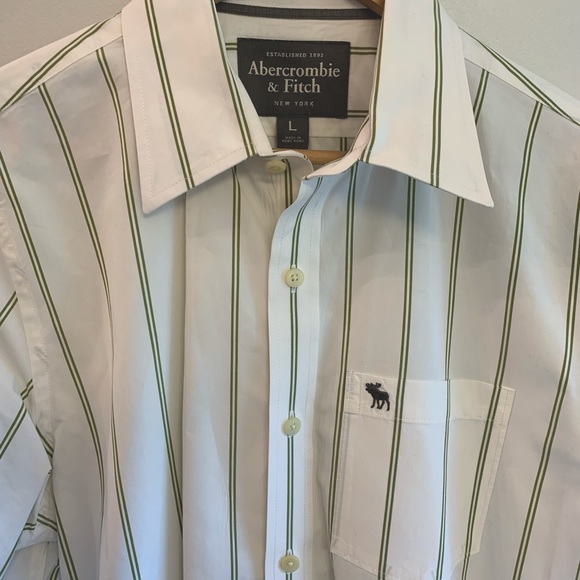 Abercrombie and Fitch Button Up Shirt - Picture 2 of 4